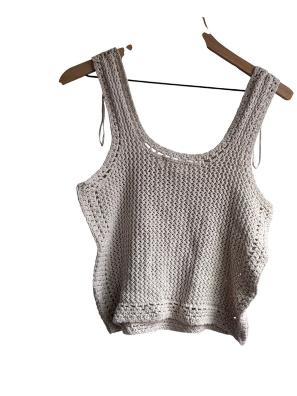 Cream Crocheted Tank Top With Rosette Flower Motif Size Medium - Picture 3 of 3